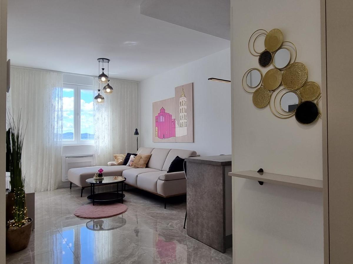 Apartment "50 Shades" With Balcony And Free Parking In The Garage ซาดาร์ ภายนอก รูปภาพ