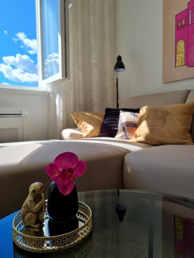Apartment "50 Shades" With Balcony And Free Parking In The Garage ซาดาร์ ภายนอก รูปภาพ
