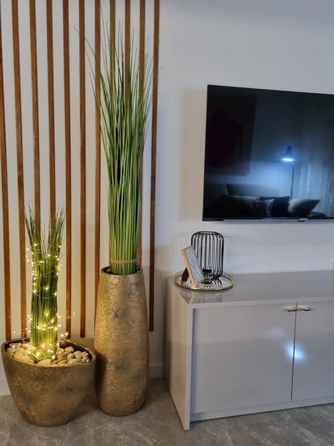 Apartment "50 Shades" With Balcony And Free Parking In The Garage ซาดาร์ ภายนอก รูปภาพ